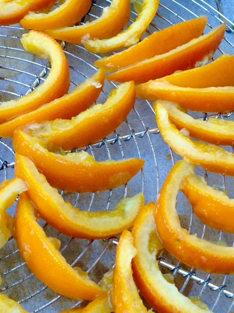 Ecorces d'oranges confites zoom