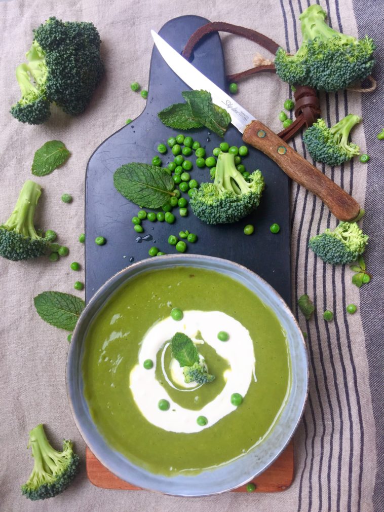 Soupe de petits pois et brocolis à la menthe – L'étoile et le croissant